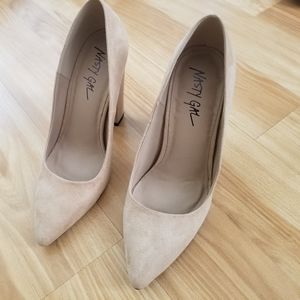 NEW Nasty gal soft beige heels
